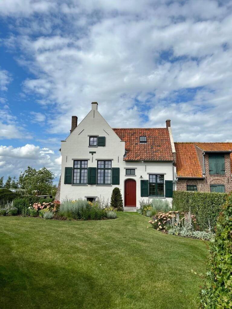 Landhuis Eikenburg Villa Ypres Exterior photo